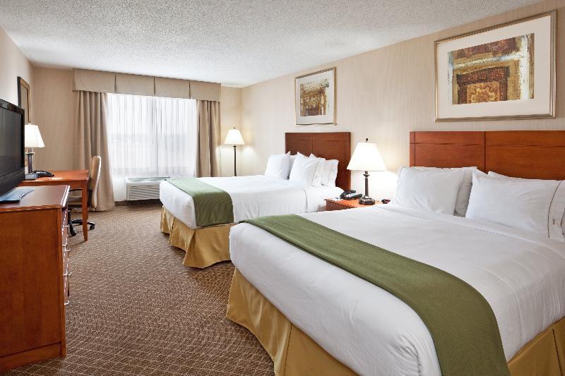 Holiday Inn Express Hotel & Suites Bay City By Ihg Exterior foto